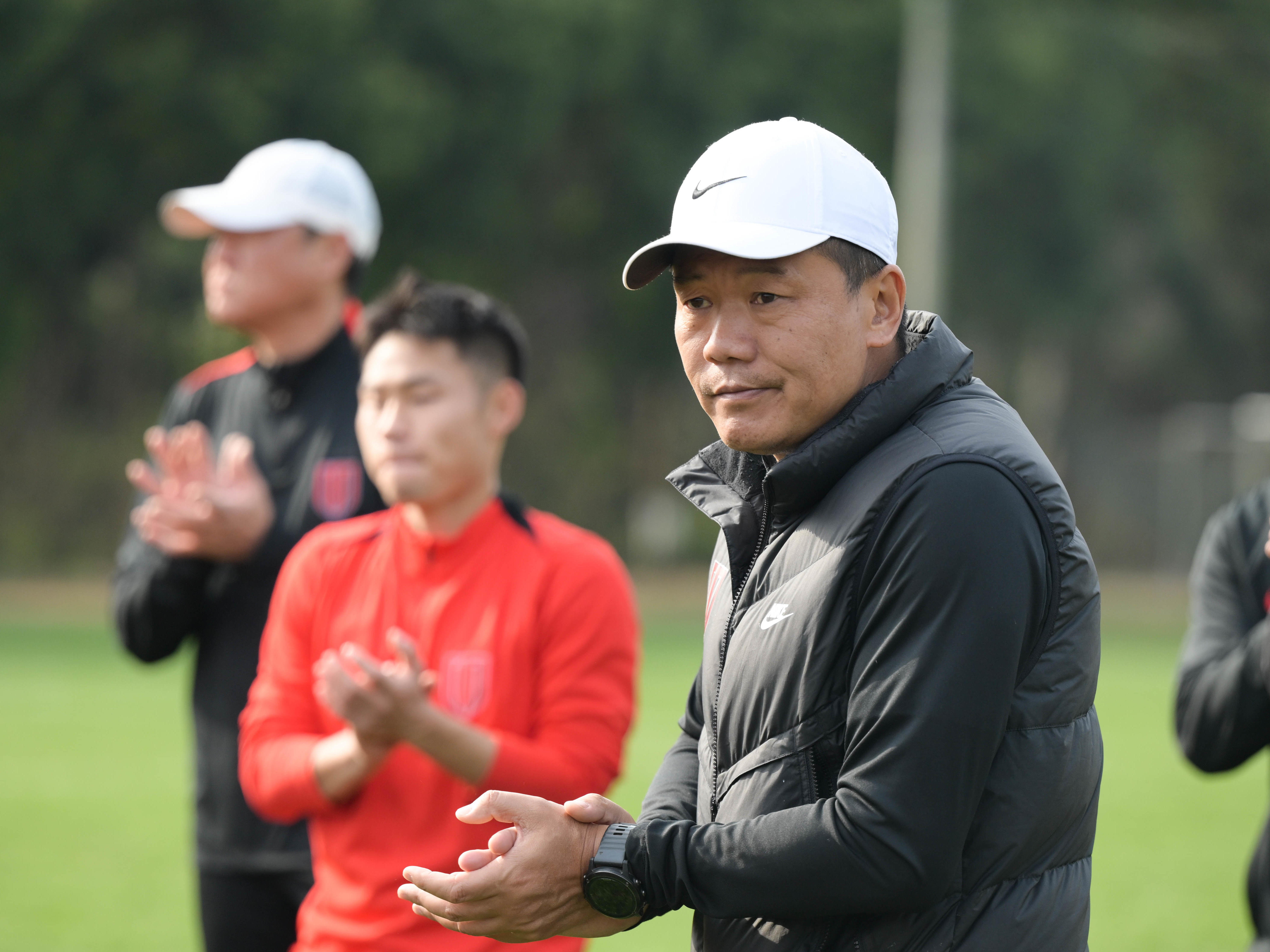 成都蓉城发布备战花絮，加时末段手感冰凉，西甲任务艰巨，资深球员宣示担当的简单介绍