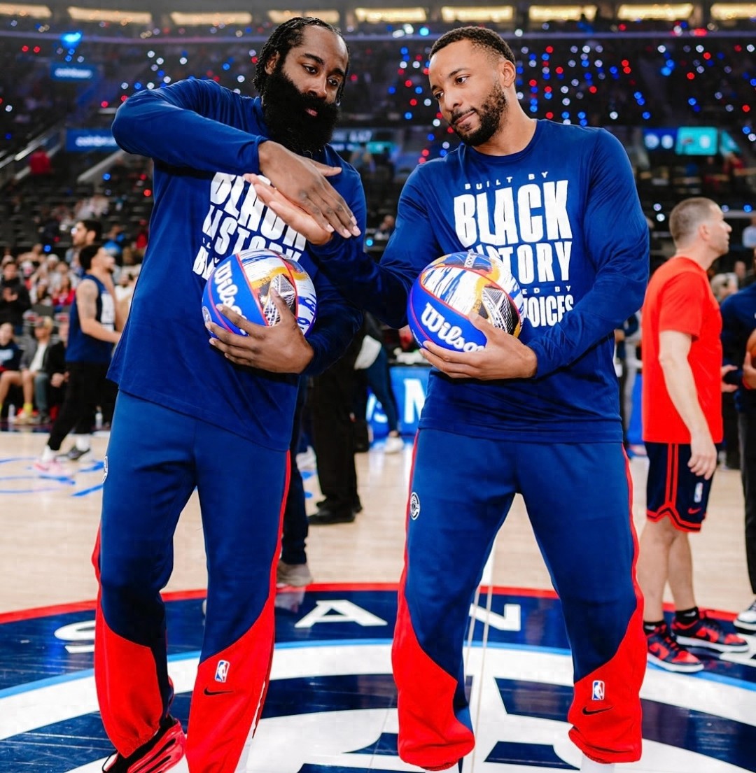 关于赛后休斯敦火箭状态回暖——全明星赛节点到来；话题不断；数据趋势出现新变化的信息