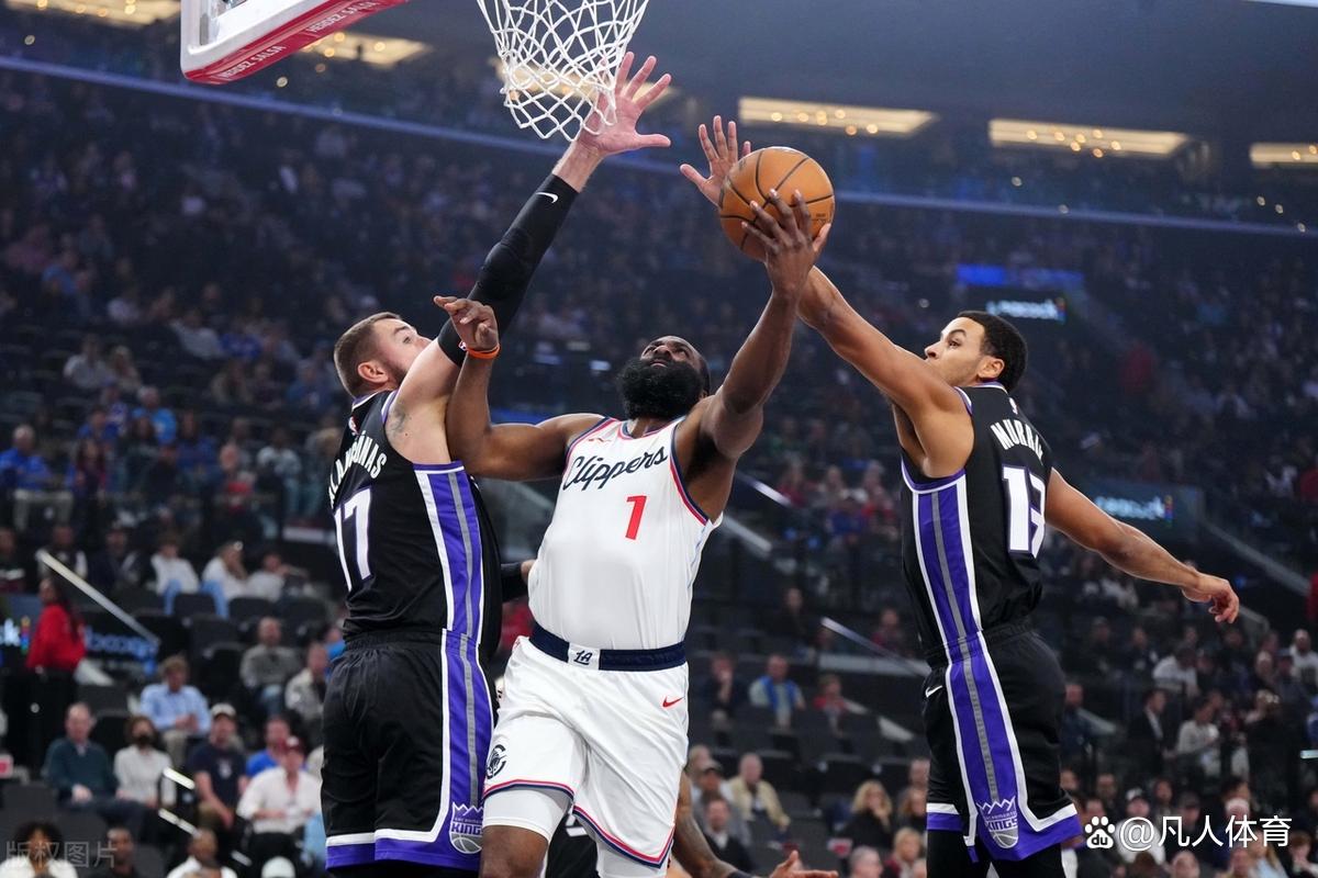 赛后NBA季后赛焦点战，洛杉矶快船单刀错失，更衣室稳定，纪律约束更严格的简单介绍