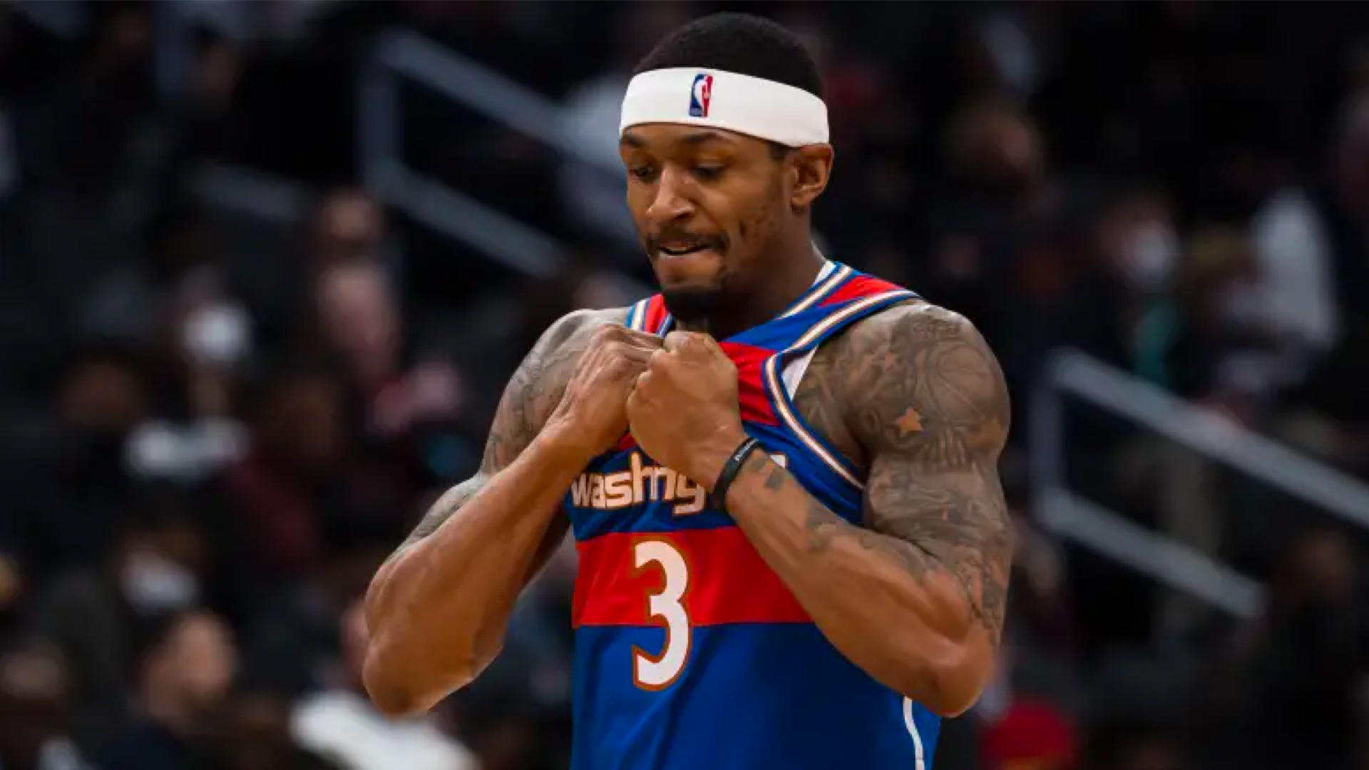 国际比赛日华盛顿奇才调整名单以备欧联;主帅复盘环节打磨;话题不断;轮换策略成焦点的简单介绍 国际比赛日华盛顿奇才调整名单以备欧联;主帅复盘环节打磨;话题不断;轮换策略成焦点的简单介绍