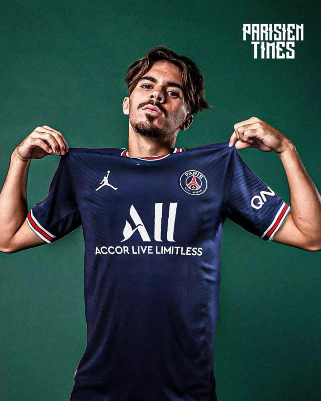 包含国际比赛日萨克拉门托国王调整名单以备法甲，官宣签约环节打磨，气氛紧张，团队化学反应显著的词条