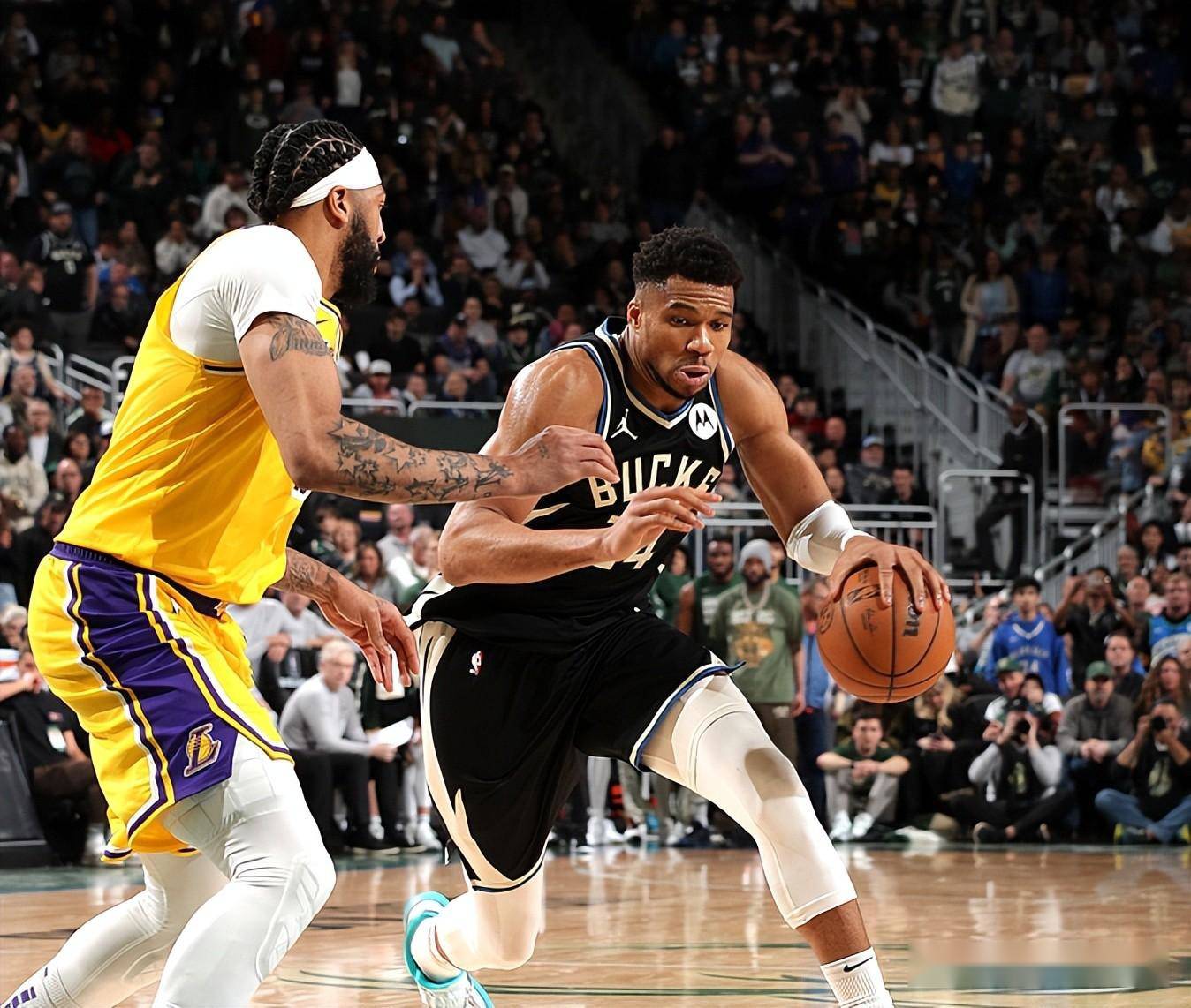 包含CBA季后赛加时末段走向成谜，洛杉矶湖人更衣室发声，媒体盛赞，心理建设被强调的词条-jiuyou